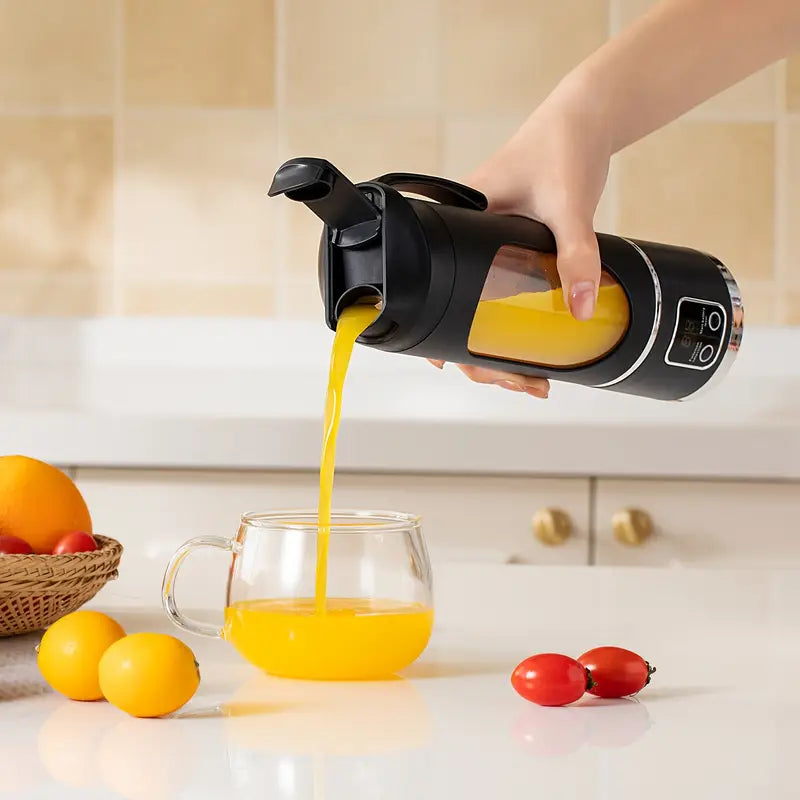 Black 7.4V Portable Juicer & Blender – USB Rechargeable