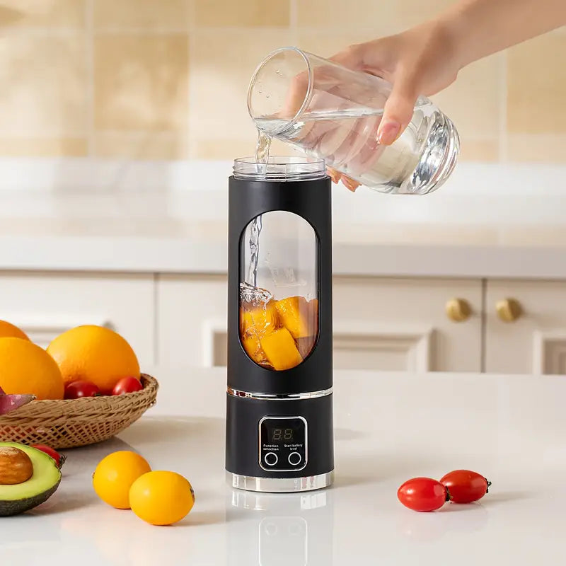 Black 7.4V Portable Juicer & Blender – USB Rechargeable