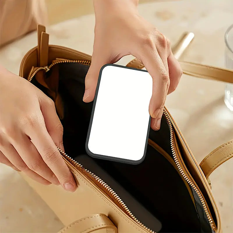 Clip-On Fill light  – 3-Level Adjustable Brightness